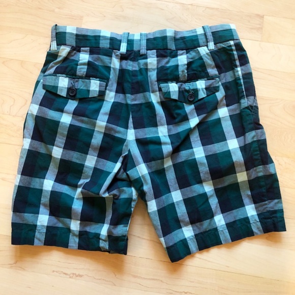 Men's H&M Blue Plaid Shorts - Picture 2 of 4